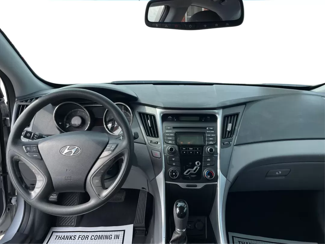 2013 Hyundai Sonata GLS (5NPEB4AC1DH) with an 2.4L I-4 gasoline direct injection engine, located at 8750 N County Rd 25A, Piqua, OH, 45356, (937) 908-9800, 40.164391, -84.232513 - Photo#20
