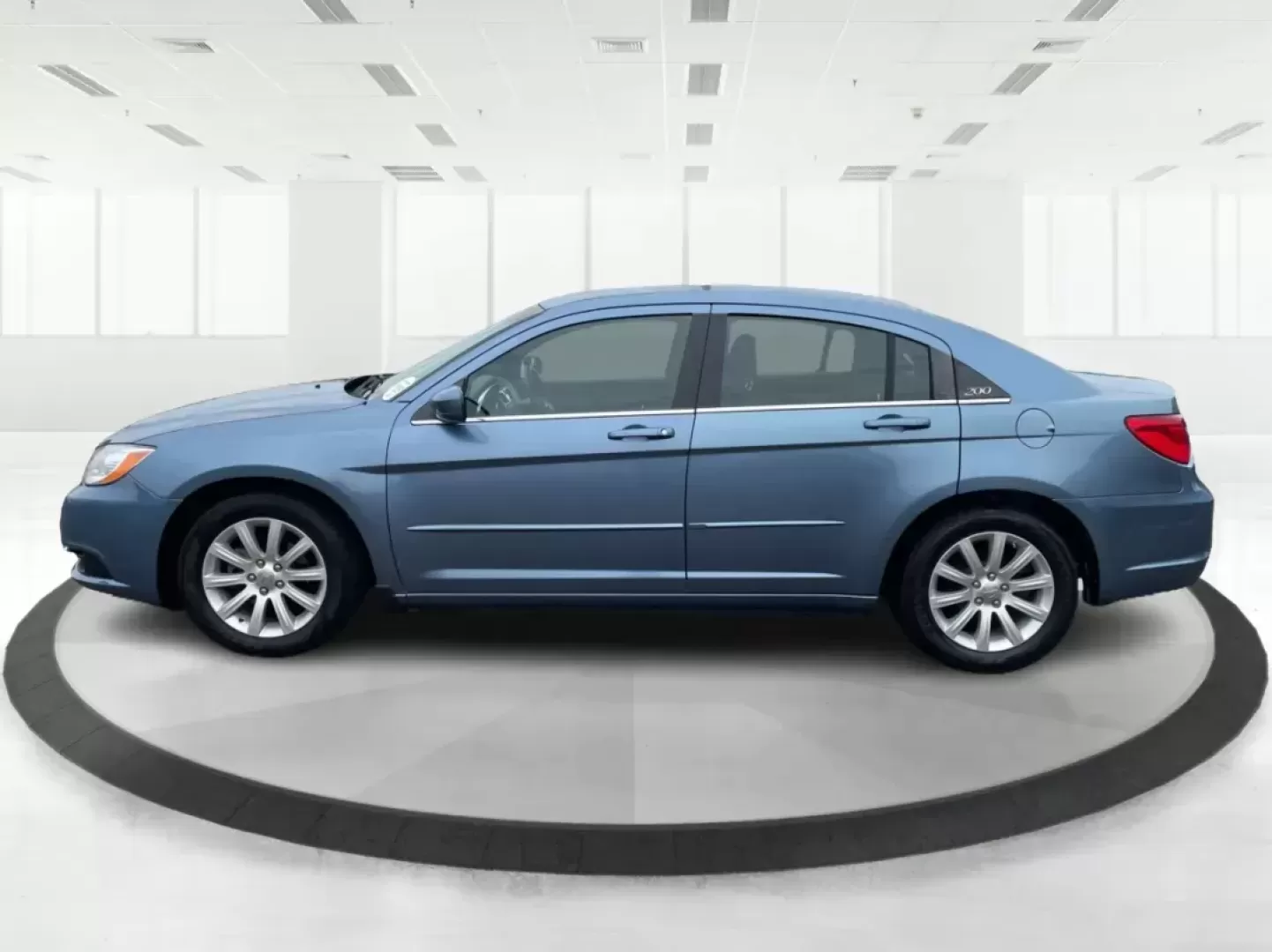 2011 Chrysler 200 Touring (1C3BC1FG5BN) with an Other engine, located at 1099 N County Rd 25A, Troy, OH, 45373, (937) 908-9800, 40.057079, -84.212883 - Photo#5