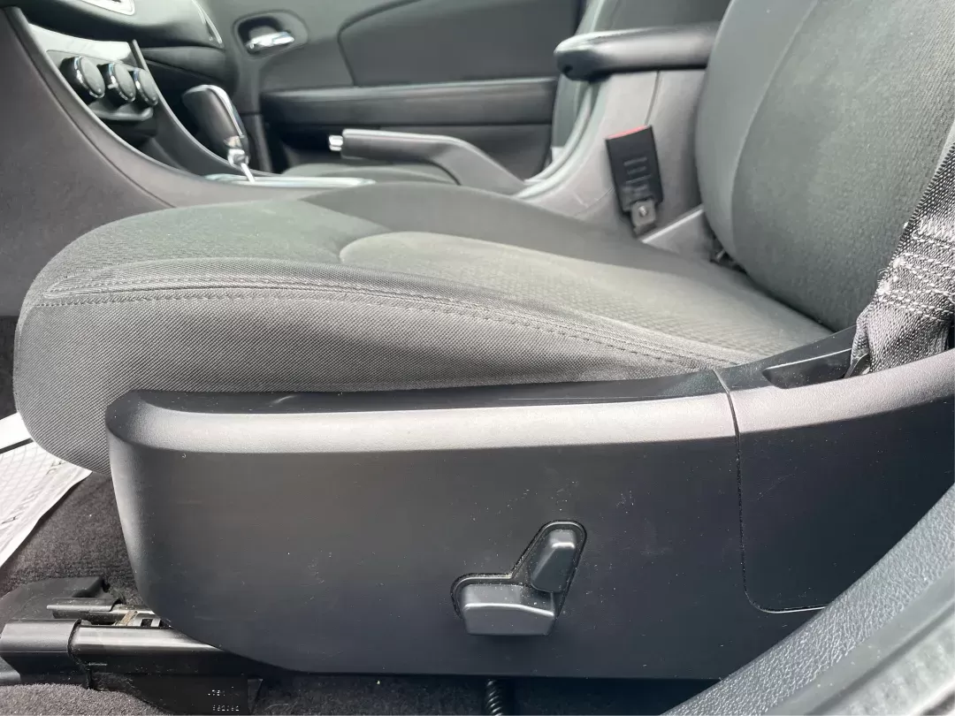 2011 Chrysler 200 Touring (1C3BC1FG5BN) with an Other engine, located at 1099 N County Rd 25A , Troy, OH, 45373, (937) 908-9800, 40.057079, -84.212883 - Photo#16