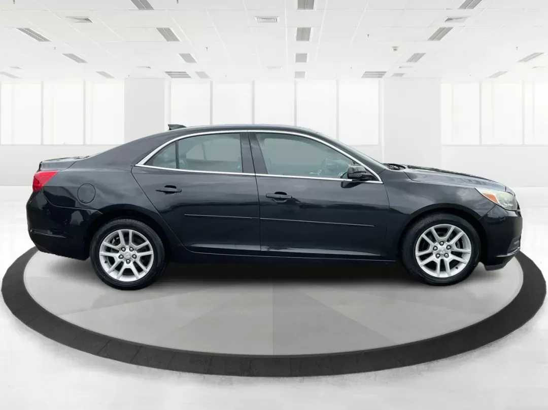 2015 Chevrolet Malibu 1LT (1G11C5SL0FF) with an ECOTEC 2.5L I-4 gasoline direct injection engine, located at 1230 East Main St, Xenia, OH, 45385, (937) 908-9800, 39.688026, -83.910172 - **Adventure Awaits with the 2015 Chevrolet Malibu 1LT: Your Perfect Companion for Everyday Journeys!**<br /> <br /> Are you searching for a stylish and reliable sedan that fits seamlessly into your busy lifestyle? Look no further than this 2015 Chevrolet Malibu 1LT, available now at Advantage Car an - Photo#1
