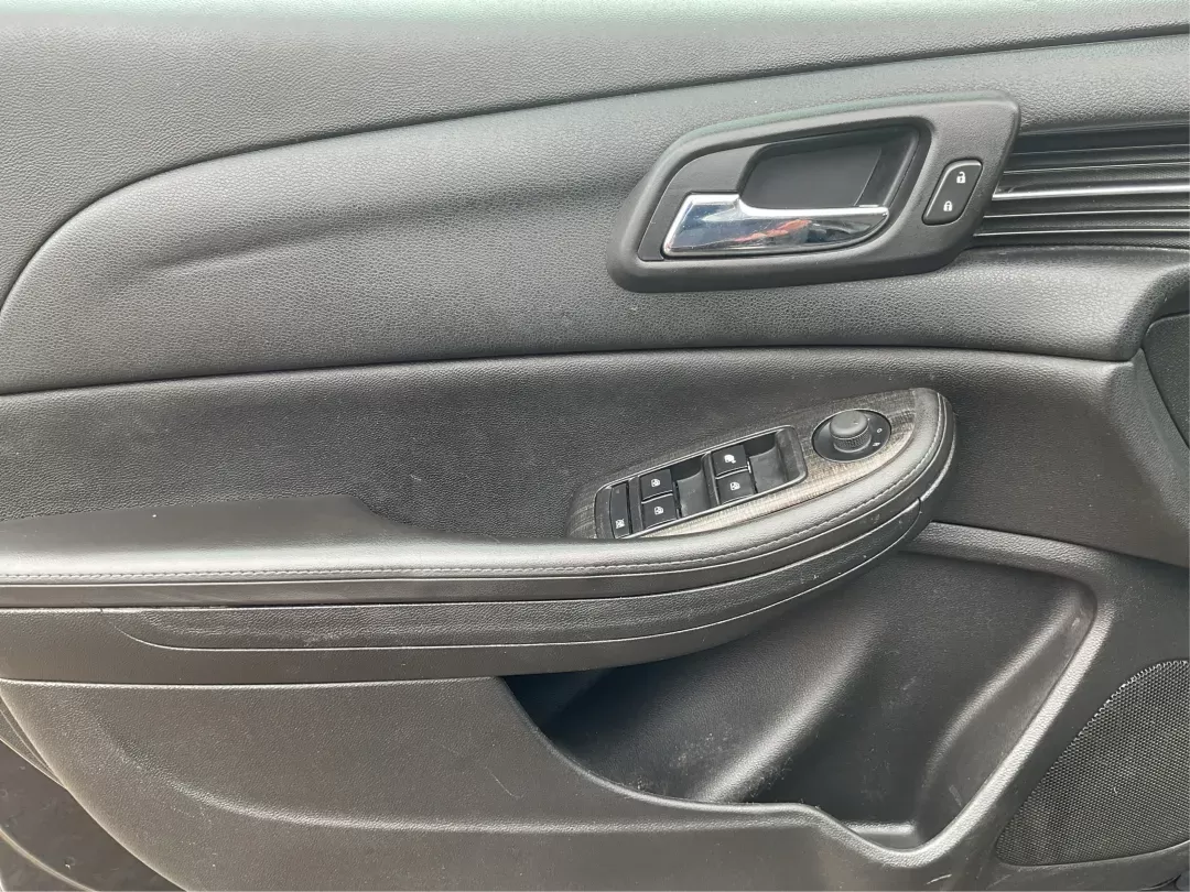 2015 Chevrolet Malibu 1LT (1G11C5SL0FF) with an ECOTEC 2.5L I-4 gasoline direct injection engine, located at 1230 East Main St, Xenia, OH, 45385, (937) 908-9800, 39.688026, -83.910172 - **Adventure Awaits with the 2015 Chevrolet Malibu 1LT: Your Perfect Companion for Everyday Journeys!**<br /> <br /> Are you searching for a stylish and reliable sedan that fits seamlessly into your busy lifestyle? Look no further than this 2015 Chevrolet Malibu 1LT, available now at Advantage Car an - Photo#18