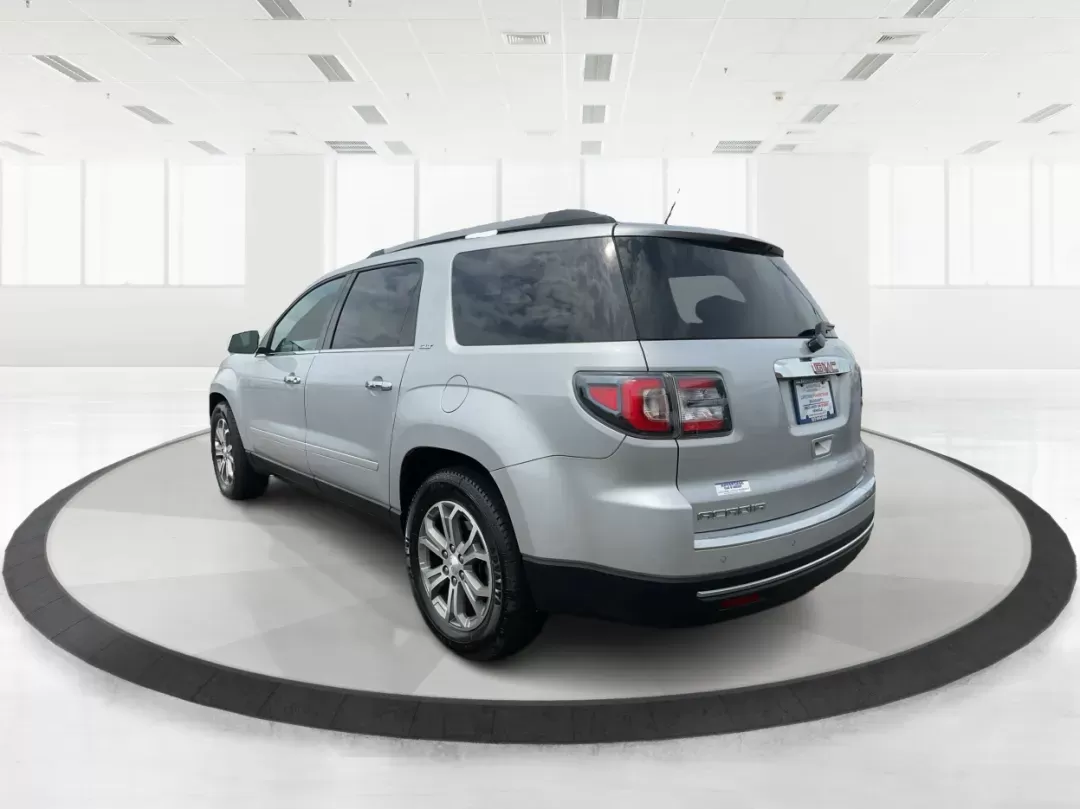 2016 GMC Acadia SLT-1 (1GKKVRKD0GJ) with an 3.6L V-6 gasoline direct injection engine, located at 880 E. National Road, Vandalia, OH, 45377, (937) 908-9800, 39.891918, -84.183594 - Photo#4