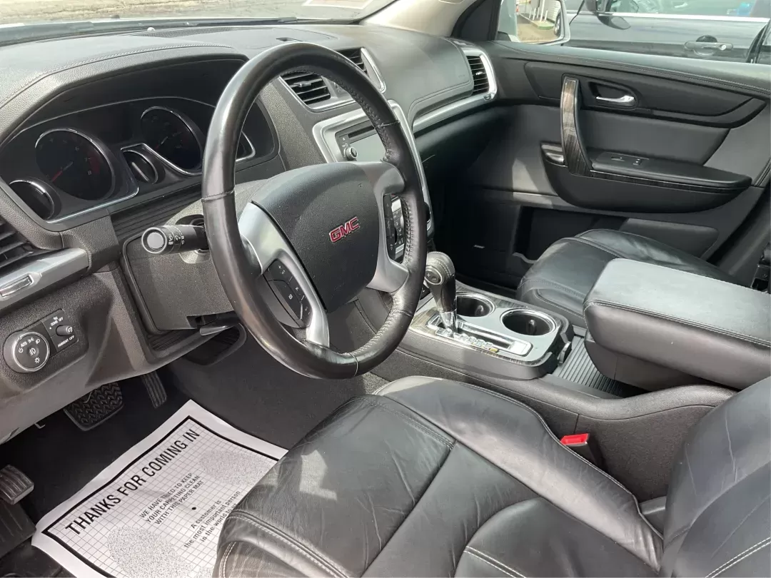 2016 GMC Acadia SLT-1 (1GKKVRKD0GJ) with an 3.6L V-6 gasoline direct injection engine, located at 880 E. National Road, Vandalia, OH, 45377, (937) 908-9800, 39.891918, -84.183594 - Photo#8
