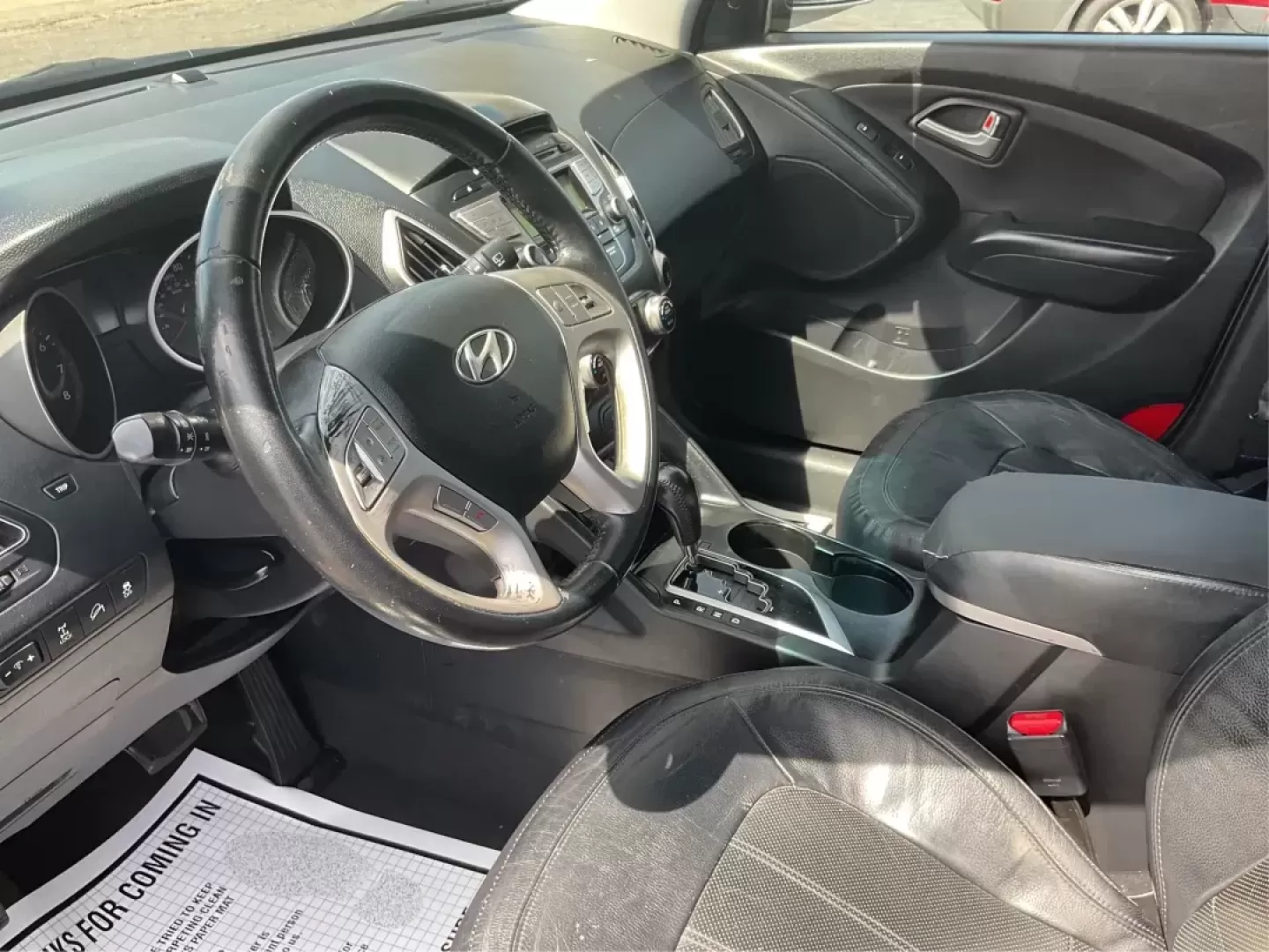 2013 Hyundai Tucson Limited (KM8JUCAC4DU) with an Other engine, located at 1184 Kauffman Ave, Fairborn, OH, 45324, (937) 908-9800, 39.807072, -84.030914 - 2013 Hyundai Tucson Limited - Photo#8