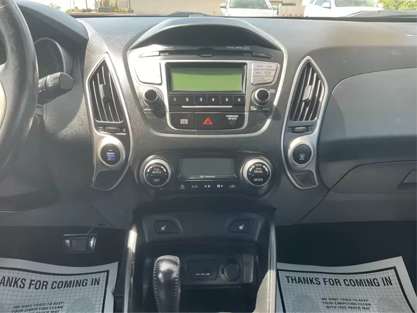 2013 Hyundai Tucson Limited (KM8JUCAC4DU) with an Other engine, located at 1184 Kauffman Ave, Fairborn, OH, 45324, (937) 908-9800, 39.807072, -84.030914 - 2013 Hyundai Tucson Limited - Photo#12