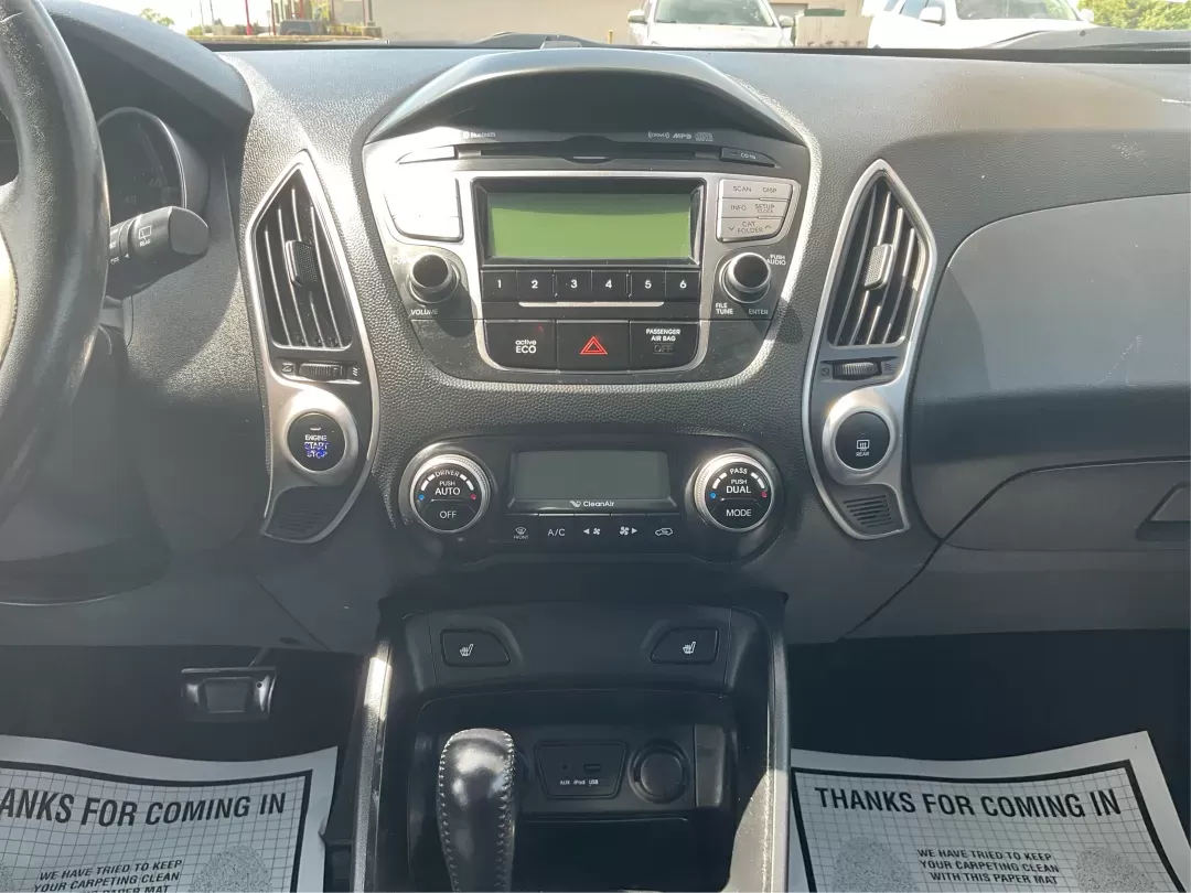 2013 Hyundai Tucson Limited (KM8JUCAC4DU) with an Other engine, located at 1184 Kauffman Ave, Fairborn, OH, 45324, (937) 908-9800, 39.807072, -84.030914 - Photo#12