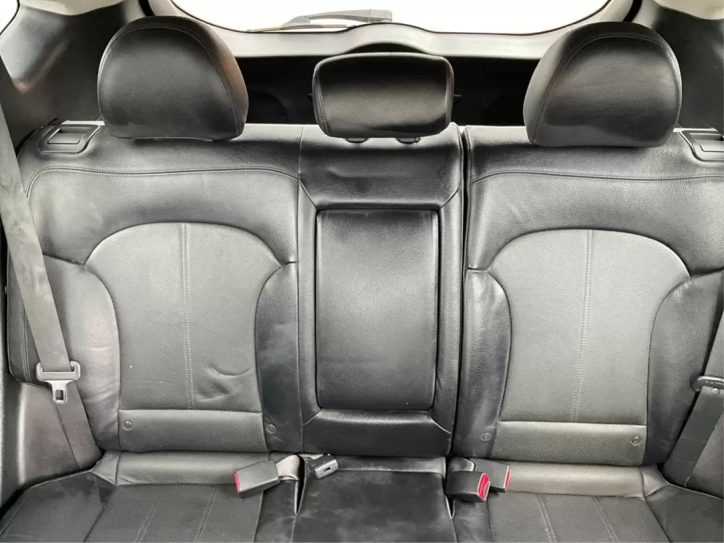 2013 Hyundai Tucson Limited (KM8JUCAC4DU) with an Other engine, located at 1230 East Main St, Xenia, OH, 45385, (937) 908-9800, 39.688026, -83.910172 - **Discover Your New Adventure Vehicle: 2013 Hyundai Tucson Limited at Advantage Car and Credit!** <br /> <br /> Are you searching for the perfect SUV that combines style, comfort, and versatility? Look no further than this striking 2013 Hyundai Tucson Limited, located right here at Advantage Car an - Photo#11