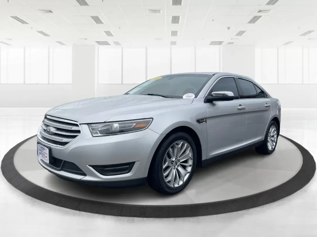 2016 Ford Taurus Limited (1FAHP2F82GG) with an EcoBoost 2L I-4 gasoline direct injection engine, located at 8750 N County Rd 25A, Piqua, OH, 45356, (937) 908-9800, 40.164391, -84.232513 - **Experience the Ultimate in Comfort and Style with the 2016 Ford Taurus Limited at Advantage Car and Credit!**<br /> <br /> Are you searching for a reliable sedan that seamlessly fits into your busy lifestyle? Whether you're commuting to work, taking the kids to soccer practice, or planning a weeke - Photo#7