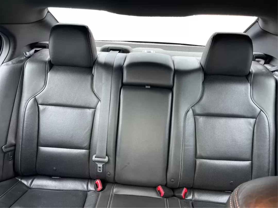 2016 Ford Taurus Limited (1FAHP2F82GG) with an EcoBoost 2L I-4 gasoline direct injection engine, located at 8750 N County Rd 25A, Piqua, OH, 45356, (937) 908-9800, 40.164391, -84.232513 - **Experience the Ultimate in Comfort and Style with the 2016 Ford Taurus Limited at Advantage Car and Credit!**<br /> <br /> Are you searching for a reliable sedan that seamlessly fits into your busy lifestyle? Whether you're commuting to work, taking the kids to soccer practice, or planning a weeke - Photo#12