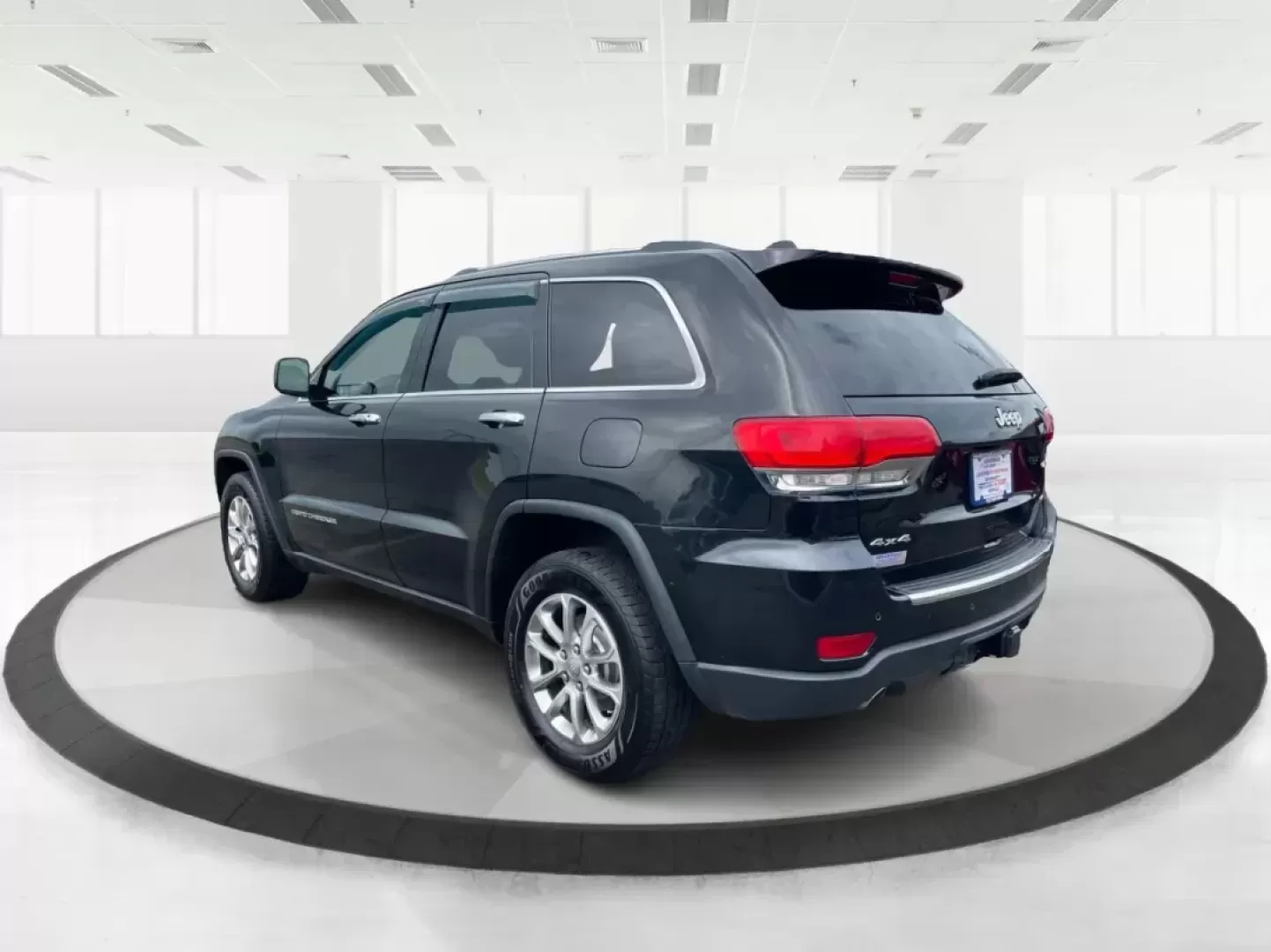 2014 Jeep Grand Cherokee Limited (1C4RJFBG9EC) with an Other engine, located at 401 Woodman Dr, Riverside, OH, 45431, (937) 908-9800, 39.760899, -84.123421 - Photo#4