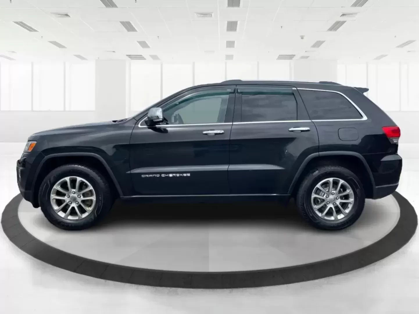 2014 Jeep Grand Cherokee Limited (1C4RJFBG9EC) with an Other engine, located at 401 Woodman Dr, Riverside, OH, 45431, (937) 908-9800, 39.760899, -84.123421 - Photo#5