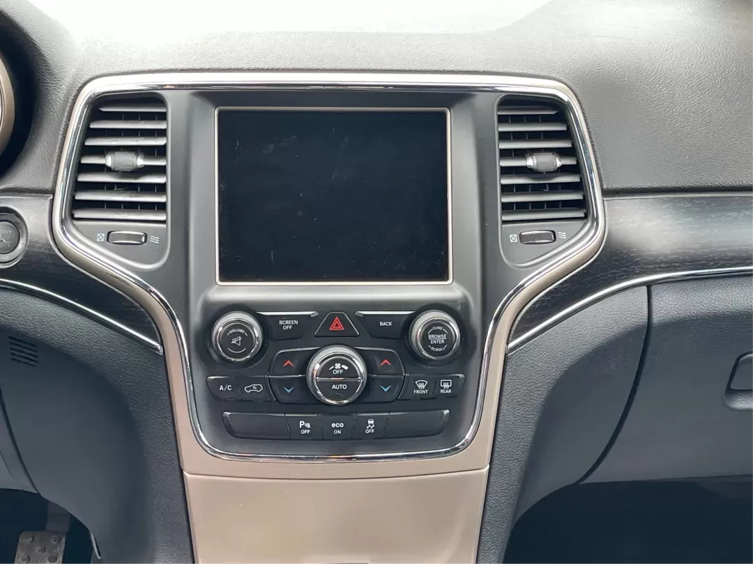 2014 Jeep Grand Cherokee Limited (1C4RJFBG9EC) with an Other engine, located at 401 Woodman Dr, Riverside, OH, 45431, (937) 908-9800, 39.760899, -84.123421 - **Elevate Your Adventures with the 2014 Jeep Grand Cherokee Limited! Perfect for Families and Explorers Alike!**<br /> <br /> Are you ready to take your road trips, commutes, or family outings to the next level? The 2014 Jeep Grand Cherokee Limited is the perfect SUV for those seeking adventure, com - Photo#12