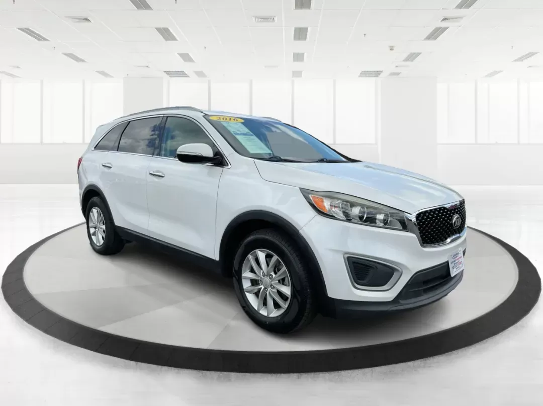 photo of 2016 Kia Sorento 2.4L LX