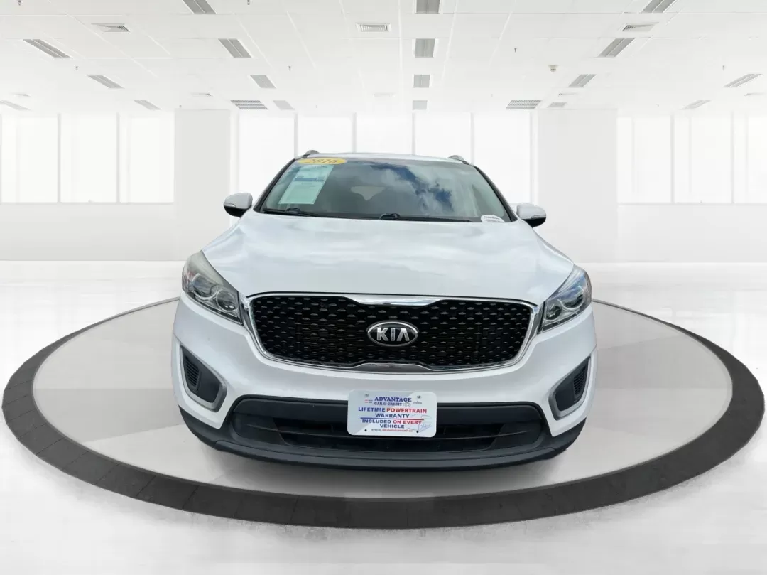 2016 Kia Sorento 2.4L LX (5XYPG4A39GG) with an 2.4L I-4 gasoline direct injection engine, located at 401 Woodman Dr, Riverside, OH, 45431, (937) 908-9800, 39.760899, -84.123421 - Photo#6