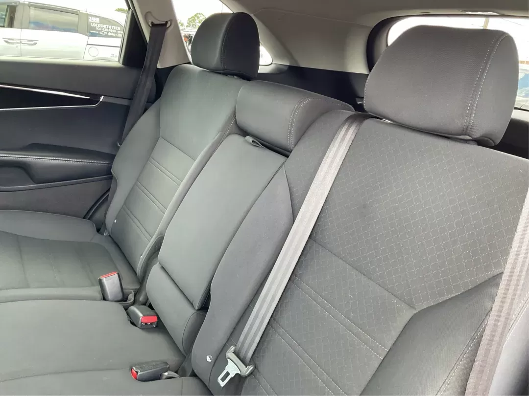 2016 Kia Sorento 2.4L LX (5XYPG4A39GG) with an 2.4L I-4 gasoline direct injection engine, located at 401 Woodman Dr, Riverside, OH, 45431, (937) 908-9800, 39.760899, -84.123421 - Photo#9