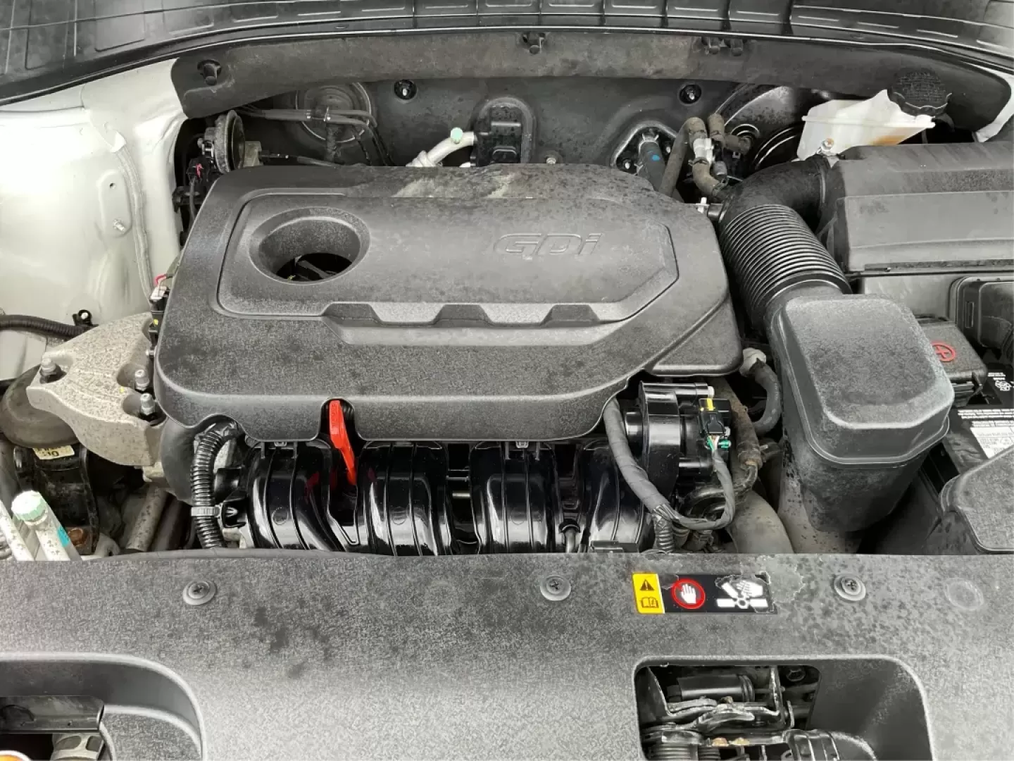 2016 Kia Sorento 2.4L LX (5XYPG4A39GG) with an 2.4L I-4 gasoline direct injection engine, located at 401 Woodman Dr, Riverside, OH, 45431, (937) 908-9800, 39.760899, -84.123421 - Photo#10