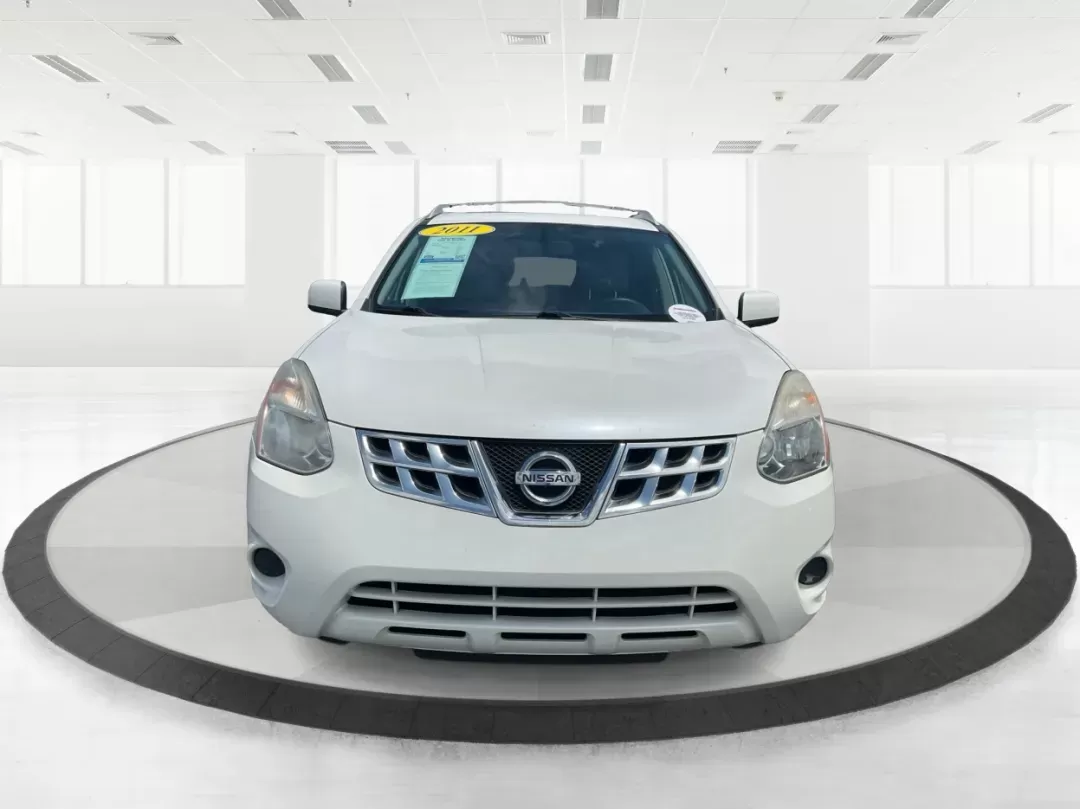 2011 Nissan Rogue SV (JN8AS5MT9BW) with an 2.5L I-4 DOHC engine, located at 401 Woodman Dr, Riverside, OH, 45431, (937) 908-9800, 39.760899, -84.123421 - Photo#6