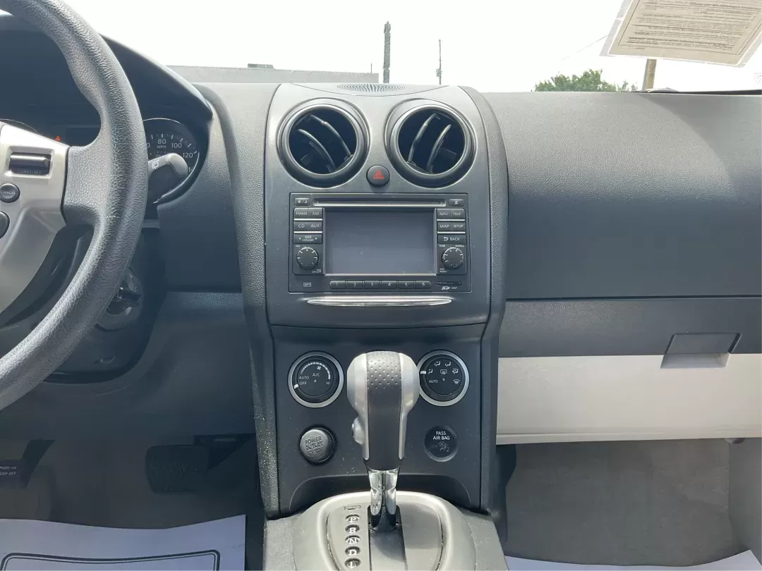 2011 Nissan Rogue SV (JN8AS5MT9BW) with an 2.5L I-4 DOHC engine, located at 401 Woodman Dr, Riverside, OH, 45431, (937) 908-9800, 39.760899, -84.123421 - Photo#12