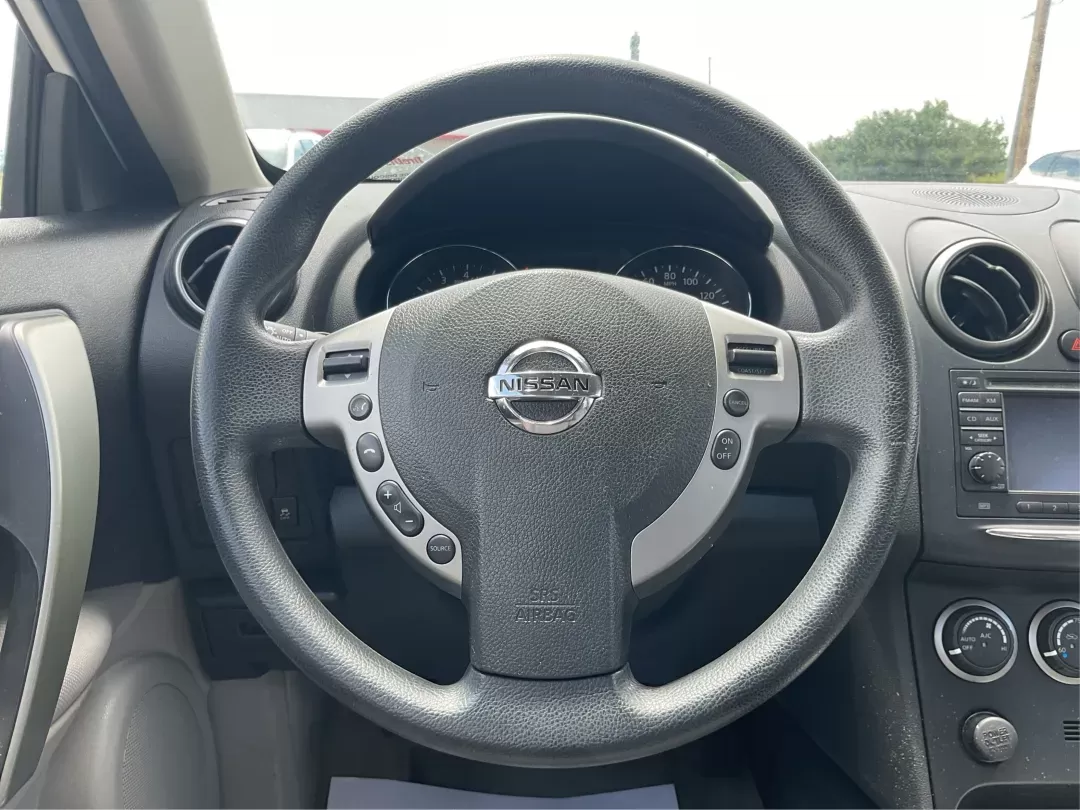 2011 Nissan Rogue SV (JN8AS5MT9BW) with an 2.5L I-4 DOHC engine, located at 401 Woodman Dr, Riverside, OH, 45431, (937) 908-9800, 39.760899, -84.123421 - Photo#15