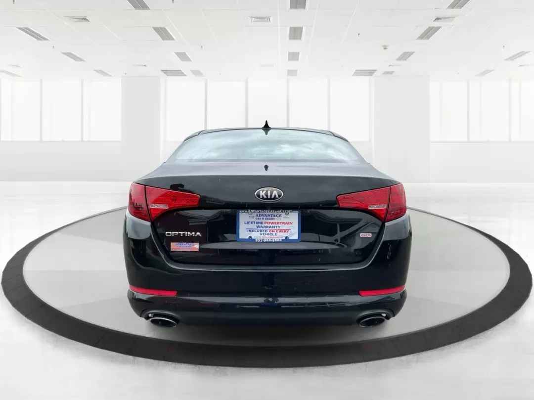 2013 Kia Optima LX (5XXGM4A72DG) with an 2.4L I-4 gasoline direct injection engine, located at 401 Woodman Dr, Riverside, OH, 45431, (937) 908-9800, 39.760899, -84.123421 - Photo#2