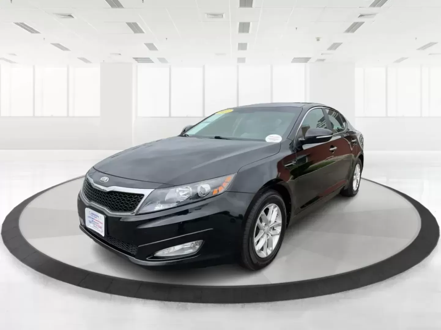2013 Kia Optima LX (5XXGM4A72DG) with an 2.4L I-4 gasoline direct injection engine, located at 401 Woodman Dr, Riverside, OH, 45431, (937) 908-9800, 39.760899, -84.123421 - Photo#6