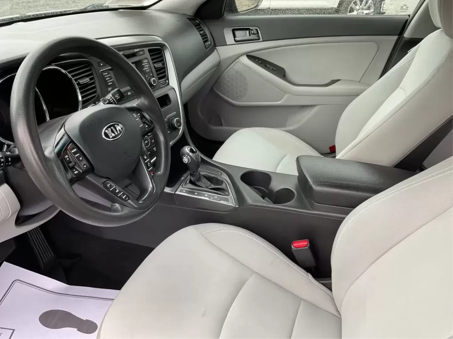 2013 Kia Optima LX (5XXGM4A72DG) with an 2.4L I-4 gasoline direct injection engine, located at 401 Woodman Dr, Riverside, OH, 45431, (937) 908-9800, 39.760899, -84.123421 - Photo#7