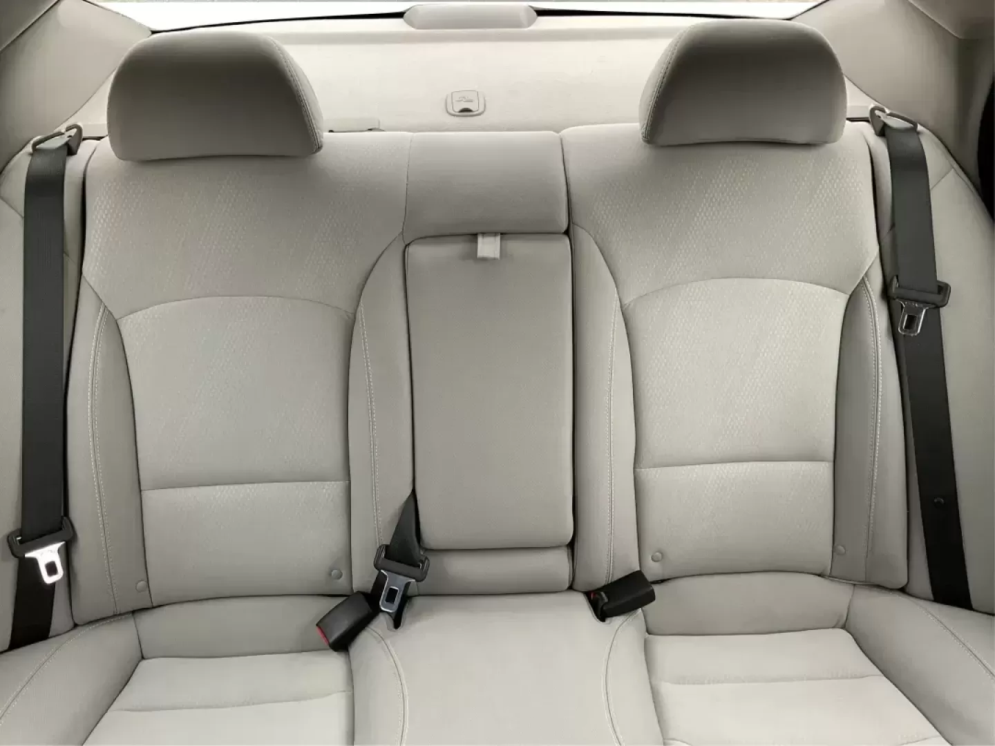 2013 Kia Optima LX (5XXGM4A72DG) with an 2.4L I-4 gasoline direct injection engine, located at 401 Woodman Dr, Riverside, OH, 45431, (937) 908-9800, 39.760899, -84.123421 - Photo#12