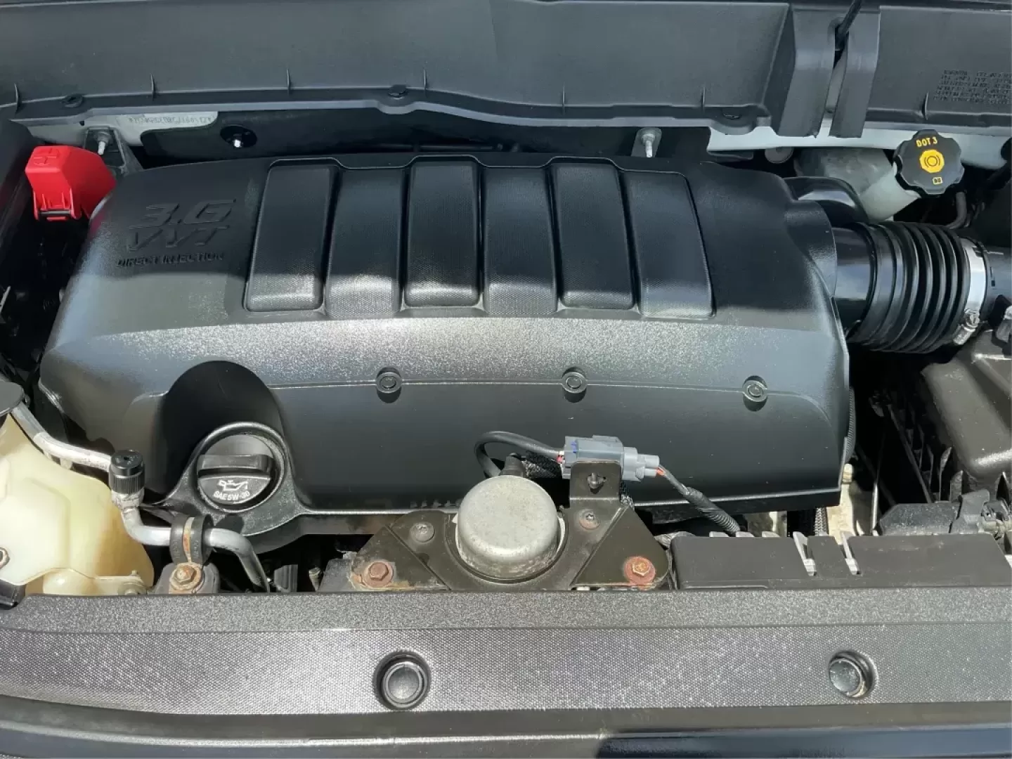 2012 Chevrolet Traverse 1LT (1GNKRGED8CJ) with an 3.6L V-6 gasoline direct injection engine, located at 4508 South Dixie Dr, Moraine, OH, 45439, (937) 908-9800, 39.689976, -84.218452 - Photo#9