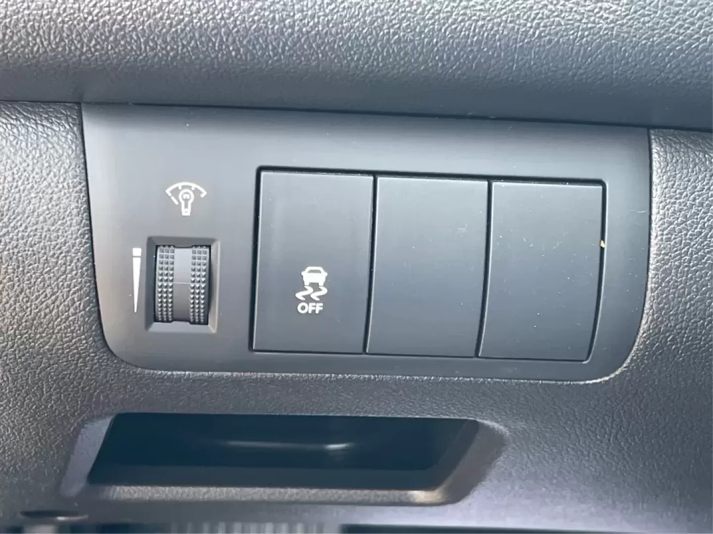2012 Kia Forte Koup EX (KNAFU6A20C5) with an 2L I-4 DOHC engine, located at 8750 N County Rd 25A, Piqua, OH, 45356, (937) 908-9800, 40.164391, -84.232513 - **Unleash Your Driving Potential with the 2012 Kia Forte Koup EX at Advantage Car and Credit!**<br /> <br /> Are you ready to elevate your daily commute or weekend adventures in Fairborn, OH? The 2012 Kia Forte Koup EX is your ticket to an exciting driving experience that balances sportiness and pra - Photo#17