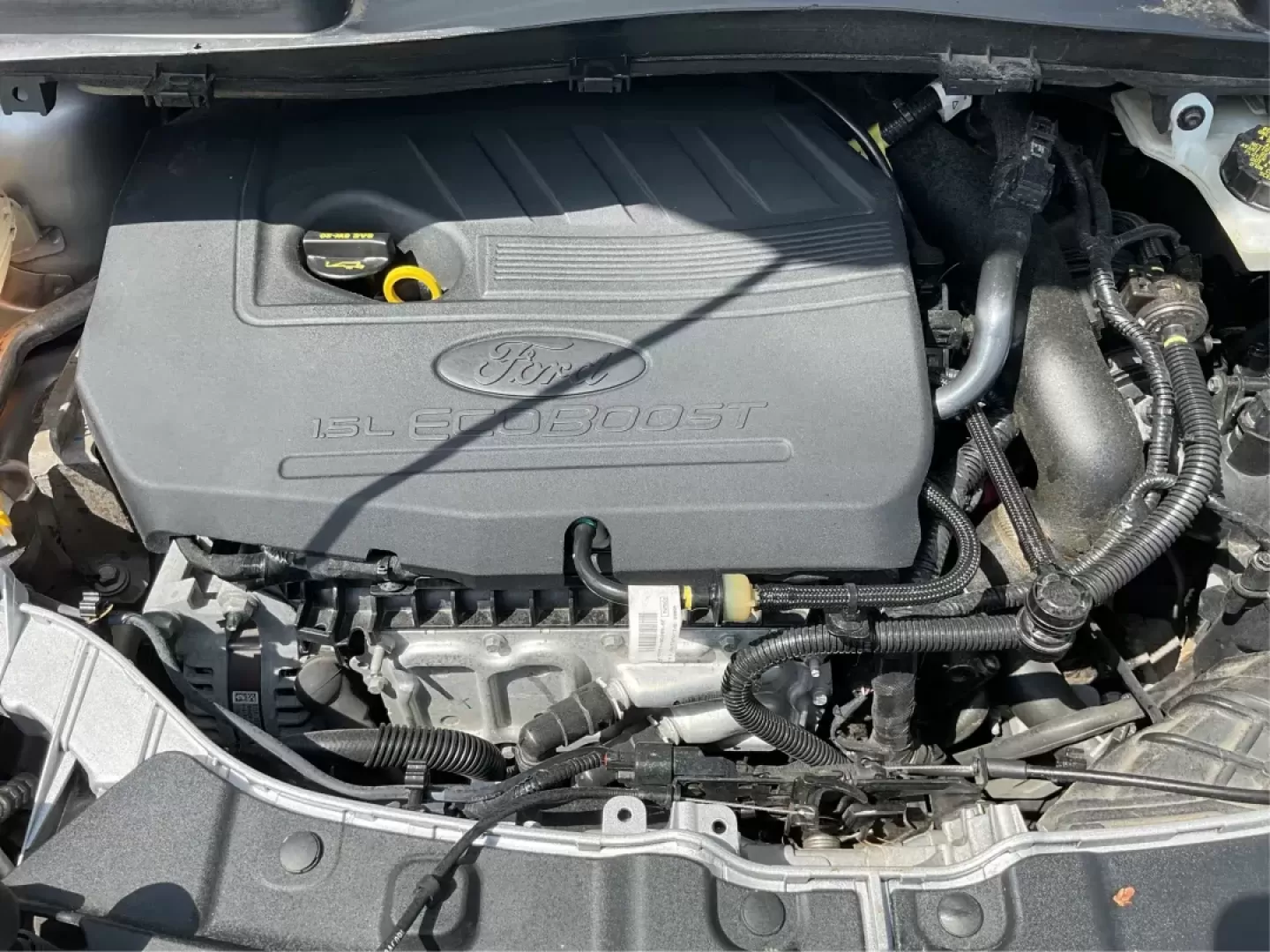 2018 Ford Escape SE (1FMCU9GDXJU) with an Other engine, located at 1230 East Main St, Xenia, OH, 45385, (937) 908-9800, 39.688026, -83.910172 - Photo#10