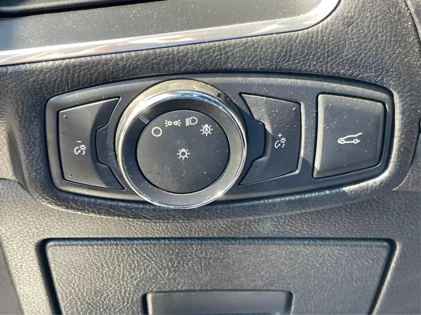 2017 Ford Edge Titanium (2FMPK3K98HB) with an Other engine, located at 880 E. National Road, Vandalia, OH, 45377, (937) 908-9800, 39.891918, -84.183594 - Photo#16