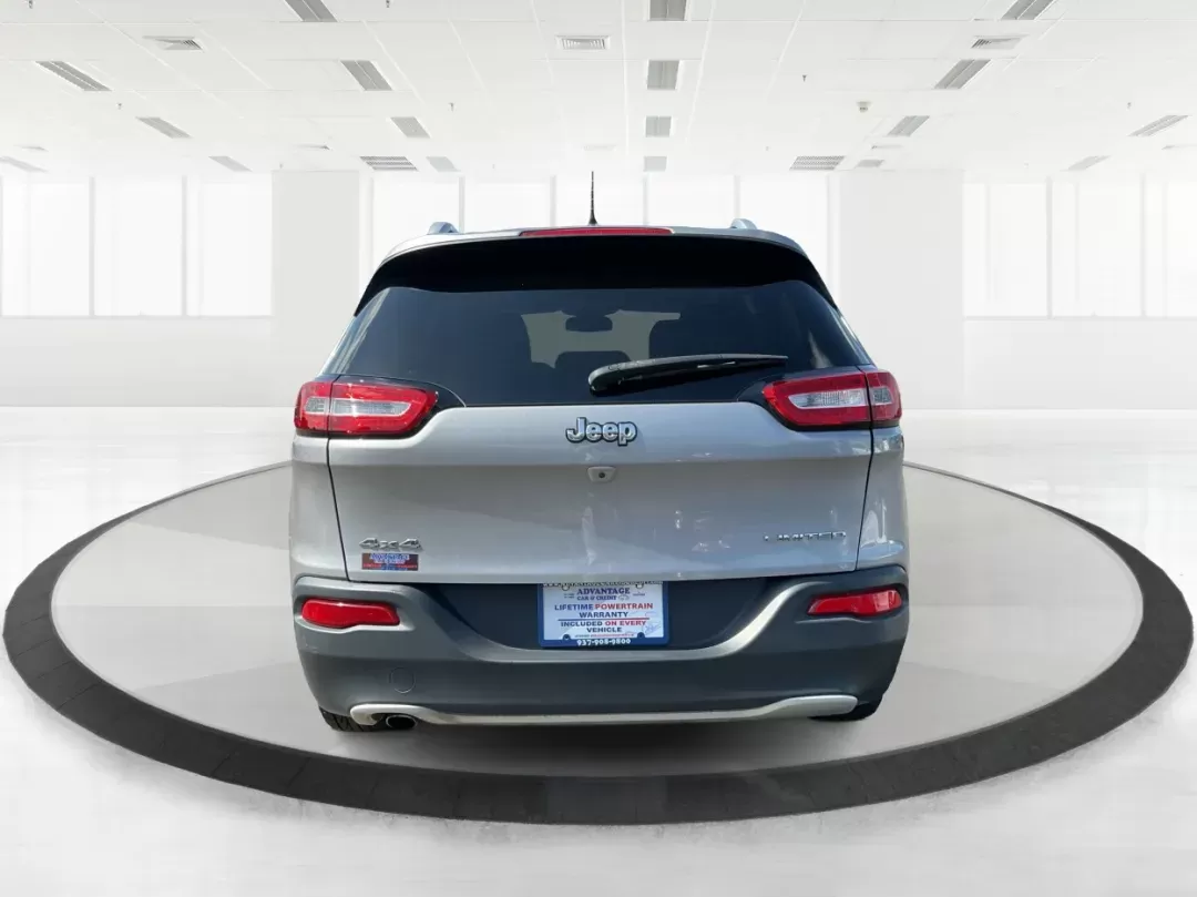 2017 Jeep Cherokee Limited 4x4 (1C4PJMDB5HW) with an Other engine, located at 4508 South Dixie Dr, Moraine, OH, 45439, (937) 908-9800, 39.689976, -84.218452 - Photo#3