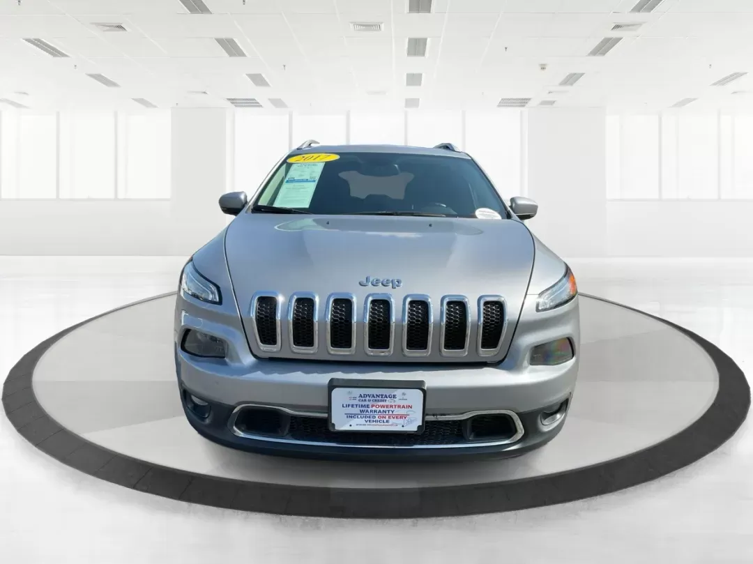 2017 Jeep Cherokee Limited 4x4 (1C4PJMDB5HW) with an Other engine, located at 4508 South Dixie Dr, Moraine, OH, 45439, (937) 908-9800, 39.689976, -84.218452 - Photo#6