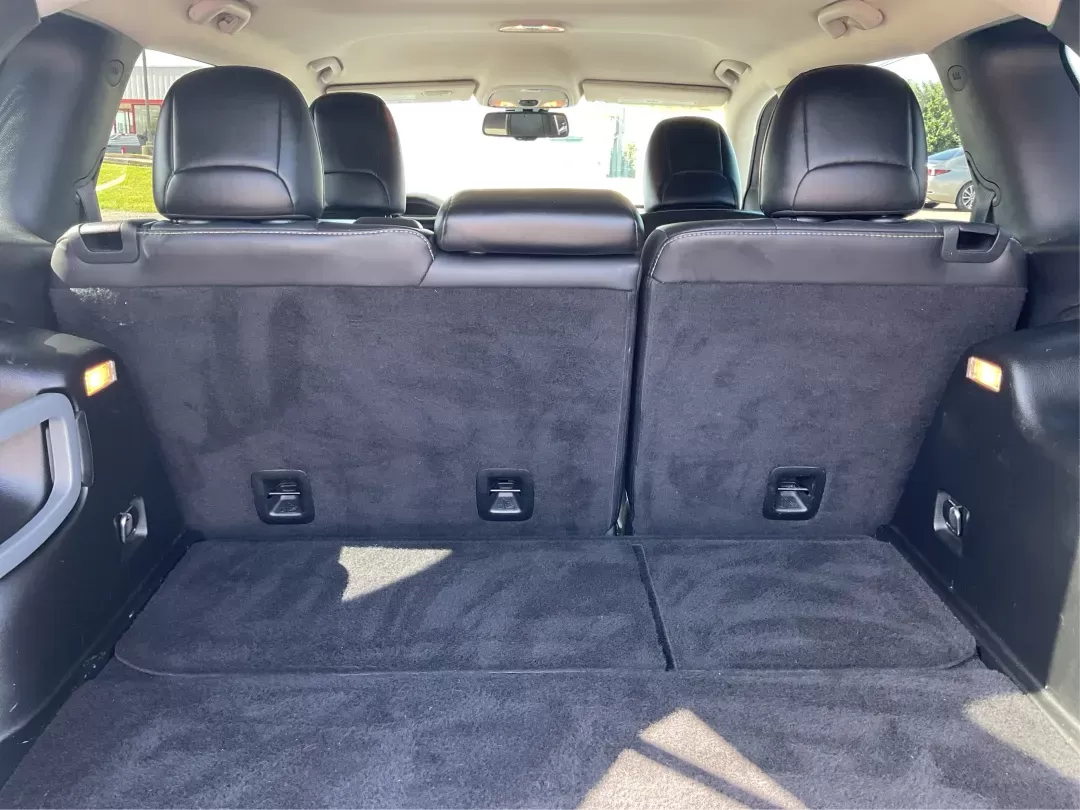 2017 Jeep Cherokee Limited 4x4 (1C4PJMDB5HW) with an Other engine, located at 4508 South Dixie Dr, Moraine, OH, 45439, (937) 908-9800, 39.689976, -84.218452 - Photo#11