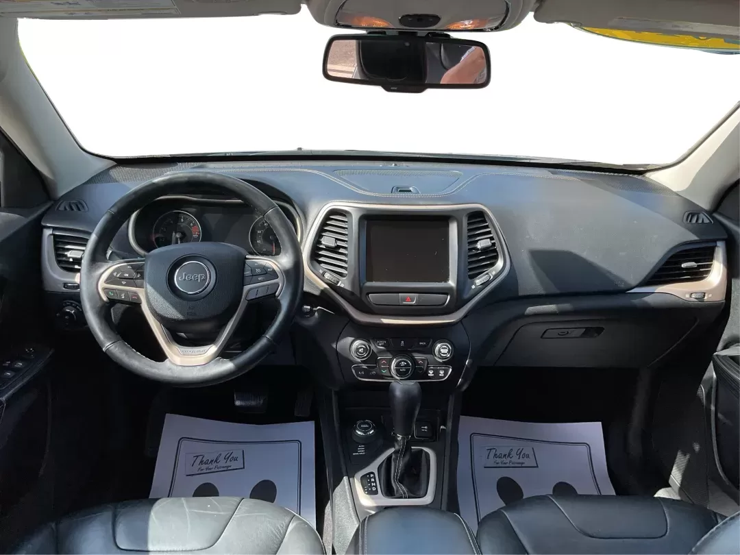 2017 Jeep Cherokee Limited 4x4 (1C4PJMDB5HW) with an Other engine, located at 4508 South Dixie Dr, Moraine, OH, 45439, (937) 908-9800, 39.689976, -84.218452 - Photo#20