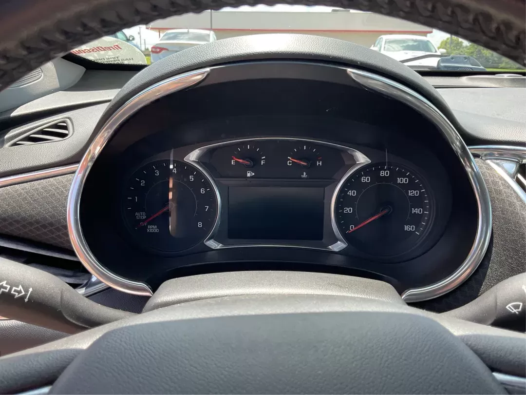 2017 Chevrolet Malibu 1LT (1G1ZE5ST3HF) with an 1.5L I-4 gasoline direct injection engine, located at 1951 S Dayton Lakeview Rd., New Carlisle, OH, 45344, (937) 908-9800, 39.890999, -84.050255 - **Drive Your Dreams: 2017 Chevrolet Malibu 1LT at Advantage Car and Credit!**<br /> <br /> Are you looking for the perfect sedan that blends style, comfort, and practicality? The 2017 Chevrolet Malibu 1LT is designed for those seeking a reliable vehicle for daily commutes, weekend getaways, or famil - Photo#14