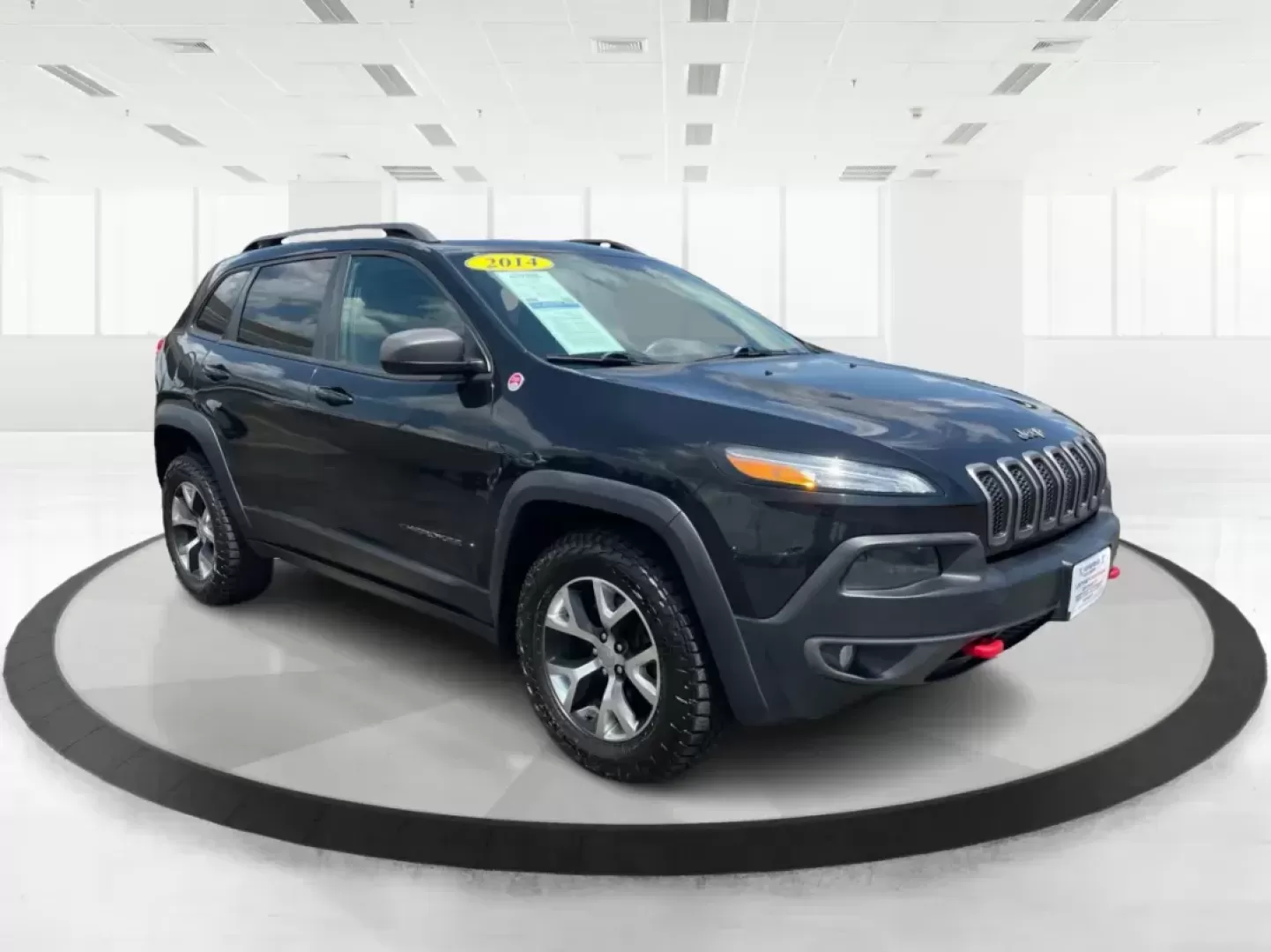 2014 Jeep Cherokee Trailhawk (1C4PJMBS6EW) with an Other engine, located at 1184 Kauffman Ave, Fairborn, OH, 45324, (937) 908-9800, 39.807072, -84.030914 - **Embrace Adventure with the 2014 Jeep Cherokee Trailhawk: Your Ultimate Crossover Companion!**<br /> <br /> Are you ready to elevate your weekend getaways or turn daily commutes into thrilling rides? The 2014 Jeep Cherokee Trailhawk is not just a vehicle; it's your ticket to adventure, family outin - Photo#0
