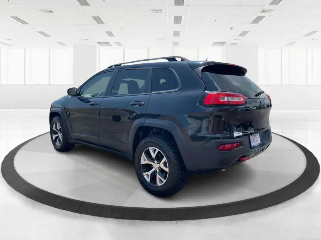 2014 Jeep Cherokee Trailhawk (1C4PJMBS6EW) with an Other engine, located at 1184 Kauffman Ave, Fairborn, OH, 45324, (937) 908-9800, 39.807072, -84.030914 - Photo#4