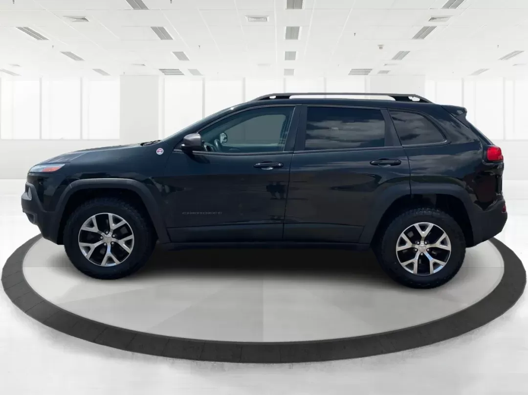 2014 Jeep Cherokee Trailhawk (1C4PJMBS6EW) with an Other engine, located at 1184 Kauffman Ave, Fairborn, OH, 45324, (937) 908-9800, 39.807072, -84.030914 - Photo#5
