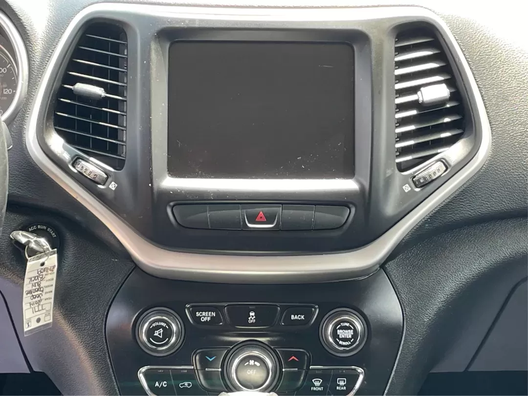 2014 Jeep Cherokee Trailhawk (1C4PJMBS6EW) with an Other engine, located at 1184 Kauffman Ave, Fairborn, OH, 45324, (937) 908-9800, 39.807072, -84.030914 - Photo#12