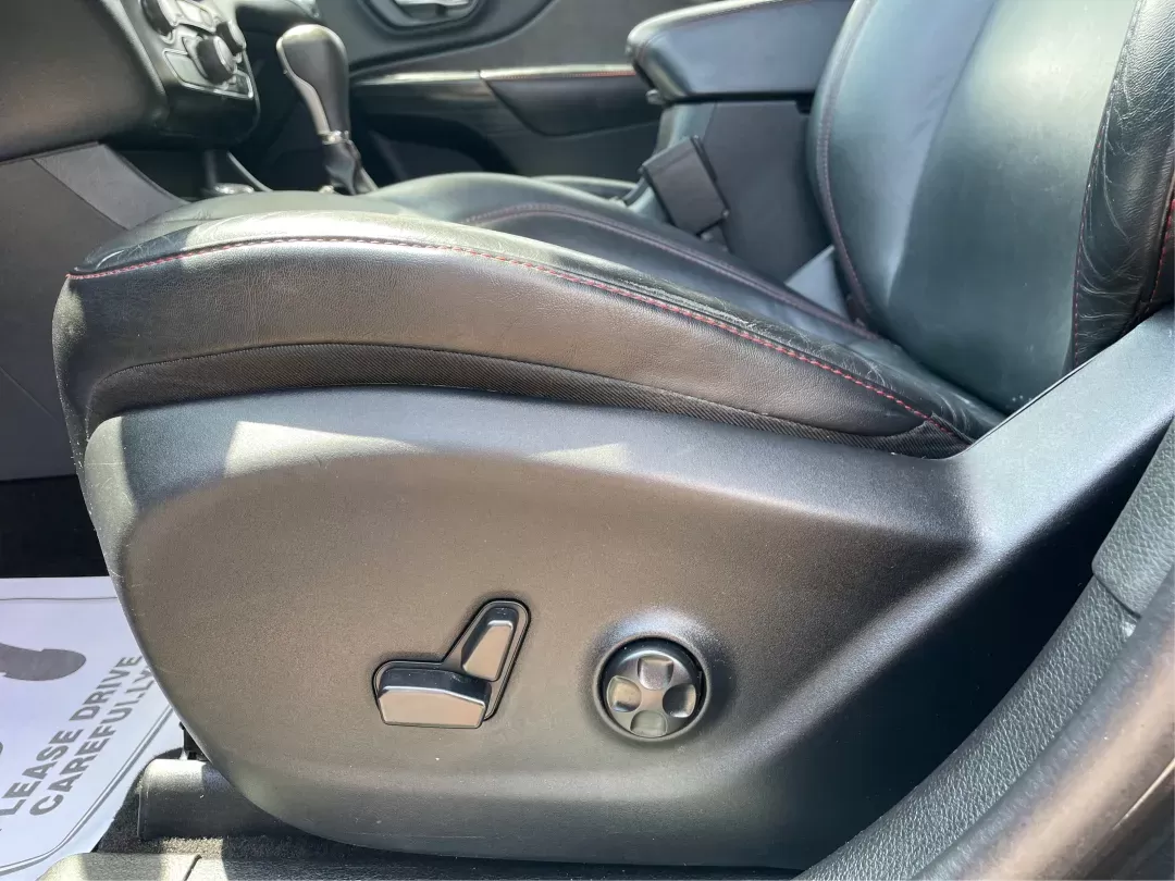 2014 Jeep Cherokee Trailhawk (1C4PJMBS6EW) with an Other engine, located at 1184 Kauffman Ave, Fairborn, OH, 45324, (937) 908-9800, 39.807072, -84.030914 - Photo#17