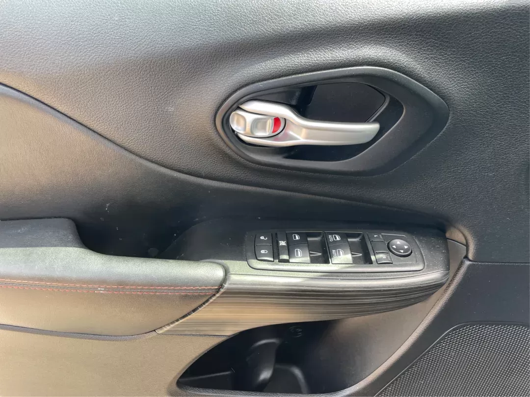 2014 Jeep Cherokee Trailhawk (1C4PJMBS6EW) with an Other engine, located at 1184 Kauffman Ave, Fairborn, OH, 45324, (937) 908-9800, 39.807072, -84.030914 - Photo#18