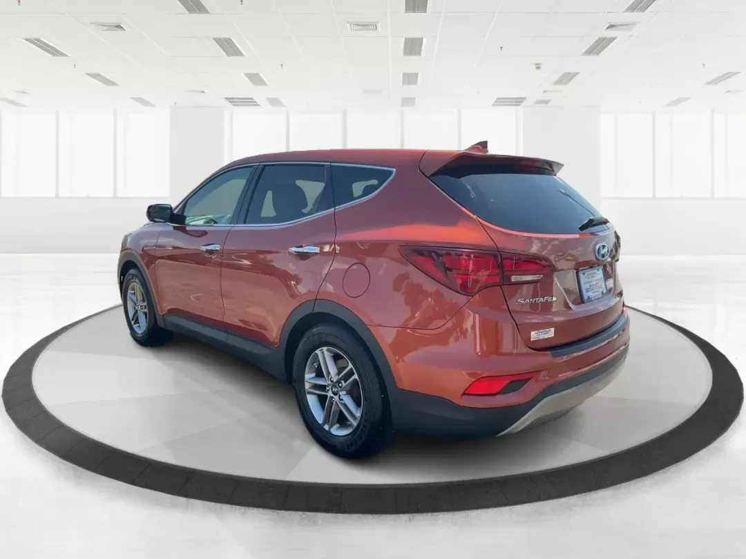 2017 Hyundai Santa Fe Sport 2.4L (5XYZT3LB6HG) with an Theta II 2.4L I-4 gasoline direct injection engine, located at 1184 Kauffman Ave, Fairborn, OH, 45324, (937) 908-9800, 39.807072, -84.030914 - **Experience Adventure and Comfort with the 2017 Hyundai Santa Fe Sport at Advantage Car and Credit!**<br /> <br /> Are you a growing family seeking the perfect blend of space, comfort, and reliability for your daily travels? Look no further than the 2017 Hyundai Santa Fe Sport, available now at Adv - Photo#4