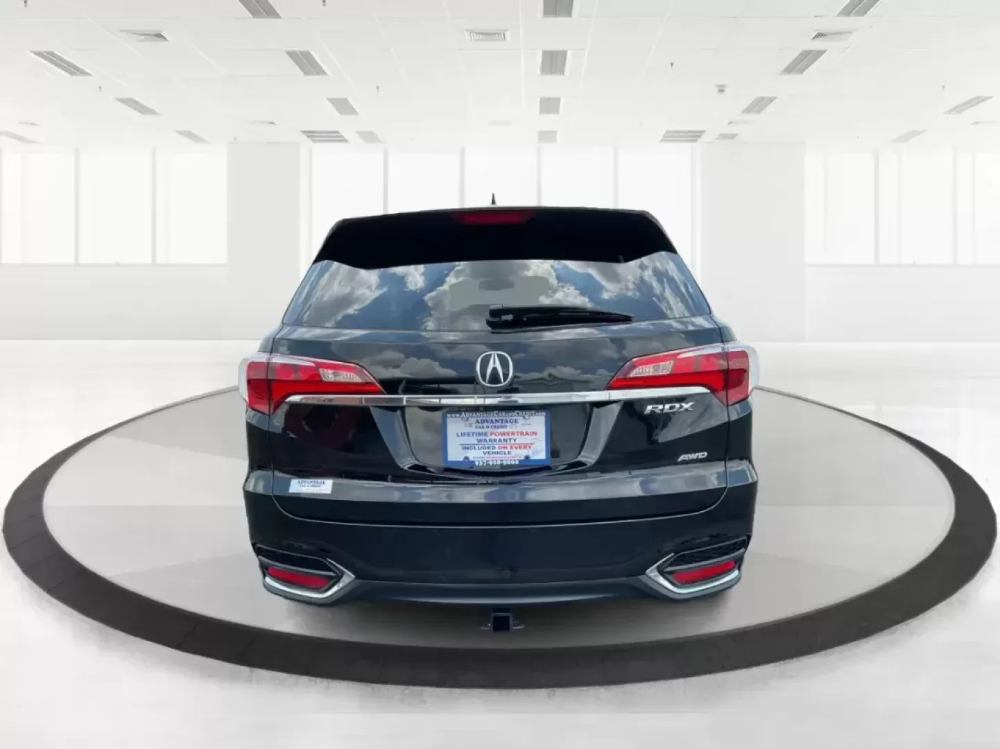 2018 Acura RDX AcuraWatch Plus Package (5J8TB4H34JL) with an 3.5L V-6 i-VTEC variable valve control engine, located at 401 Woodman Dr, Riverside, OH, 45431, (937) 908-9800, 39.760899, -84.123421 - **Adventure Awaits with the 2018 Acura RDX Your Perfect Crossover Companion!**<br /> <br /> Are you ready to elevate your driving experience? Whether you're navigating the busy streets of Fairborn or embarking on weekend adventures, the 2018 Acura RDX is designed for those who crave both comfort an - Photo#3