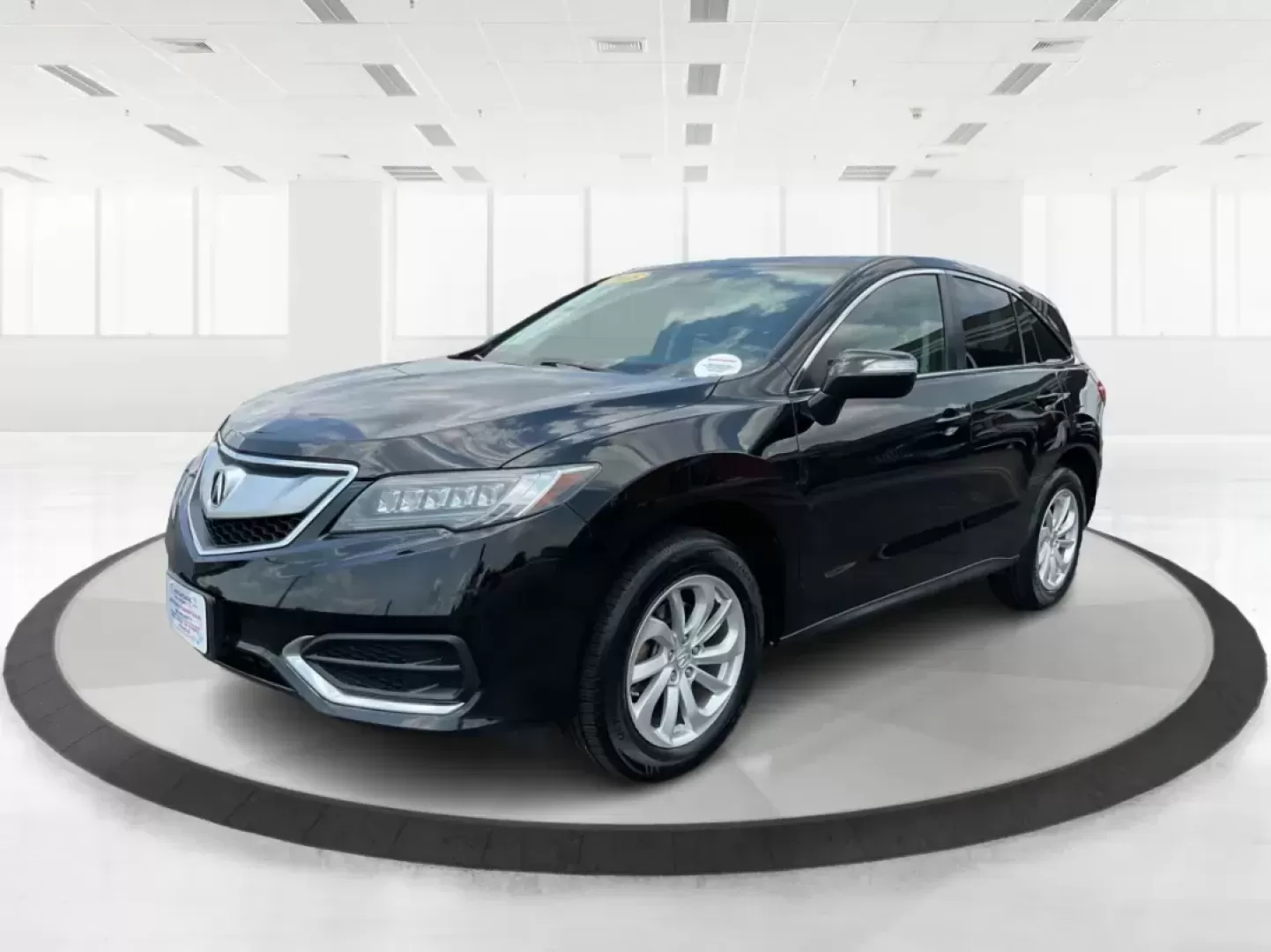 2018 Acura RDX AcuraWatch Plus Package (5J8TB4H34JL) with an 3.5L V-6 i-VTEC variable valve control engine, located at 401 Woodman Dr, Riverside, OH, 45431, (937) 908-9800, 39.760899, -84.123421 - **Adventure Awaits with the 2018 Acura RDX Your Perfect Crossover Companion!**<br /> <br /> Are you ready to elevate your driving experience? Whether you're navigating the busy streets of Fairborn or embarking on weekend adventures, the 2018 Acura RDX is designed for those who crave both comfort an - Photo#7