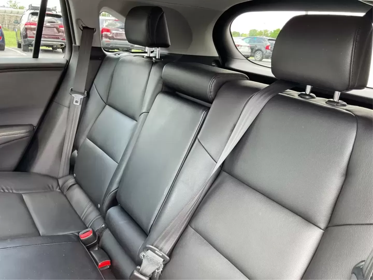 2018 Acura RDX AcuraWatch Plus Package (5J8TB4H34JL) with an 3.5L V-6 i-VTEC variable valve control engine, located at 401 Woodman Dr, Riverside, OH, 45431, (937) 908-9800, 39.760899, -84.123421 - **Adventure Awaits with the 2018 Acura RDX Your Perfect Crossover Companion!**<br /> <br /> Are you ready to elevate your driving experience? Whether you're navigating the busy streets of Fairborn or embarking on weekend adventures, the 2018 Acura RDX is designed for those who crave both comfort an - Photo#9
