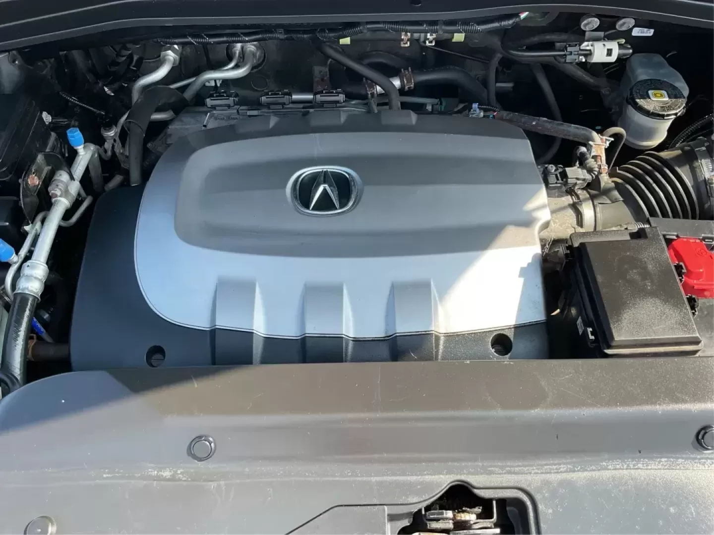 2011 Acura MDX SH-AWD (2HNYD2H25BH) with an Other engine, located at 1951 S Dayton Lakeview Rd., New Carlisle, OH, 45344, (937) 908-9800, 39.890999, -84.050255 - **Experience Unmatched Versatility with the 2011 Acura MDX Perfect for Family Adventures in Fairborn, OH!**<br /> <br /> Are you ready to elevate your family adventures or tackle your daily commute with confidence? The 2011 Acura MDX, now available at **Advantage Car and Credit**, offers an unparal - Photo#10