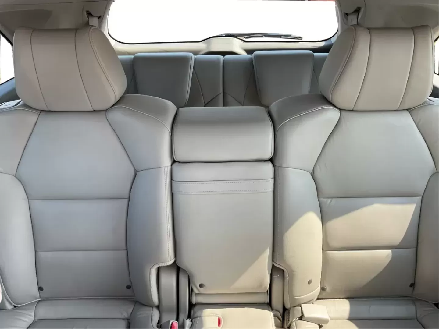 2011 Acura MDX SH-AWD (2HNYD2H25BH) with an Other engine, located at 1951 S Dayton Lakeview Rd., New Carlisle, OH, 45344, (937) 908-9800, 39.890999, -84.050255 - **Experience Unmatched Versatility with the 2011 Acura MDX Perfect for Family Adventures in Fairborn, OH!**<br /> <br /> Are you ready to elevate your family adventures or tackle your daily commute with confidence? The 2011 Acura MDX, now available at **Advantage Car and Credit**, offers an unparal - Photo#13