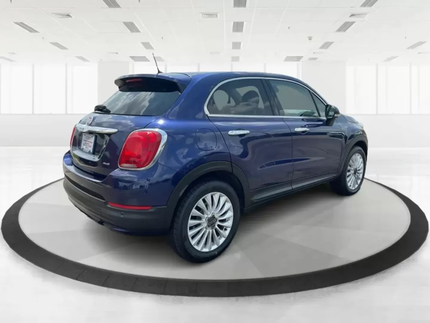 2016 FIAT 500X Lounge (ZFBCFYDT9GP) with an MultiAir 2.4L I-4 variable valve control engine, located at 8750 N County Rd 25A, Piqua, OH, 45356, (937) 908-9800, 40.164391, -84.232513 - Photo#2