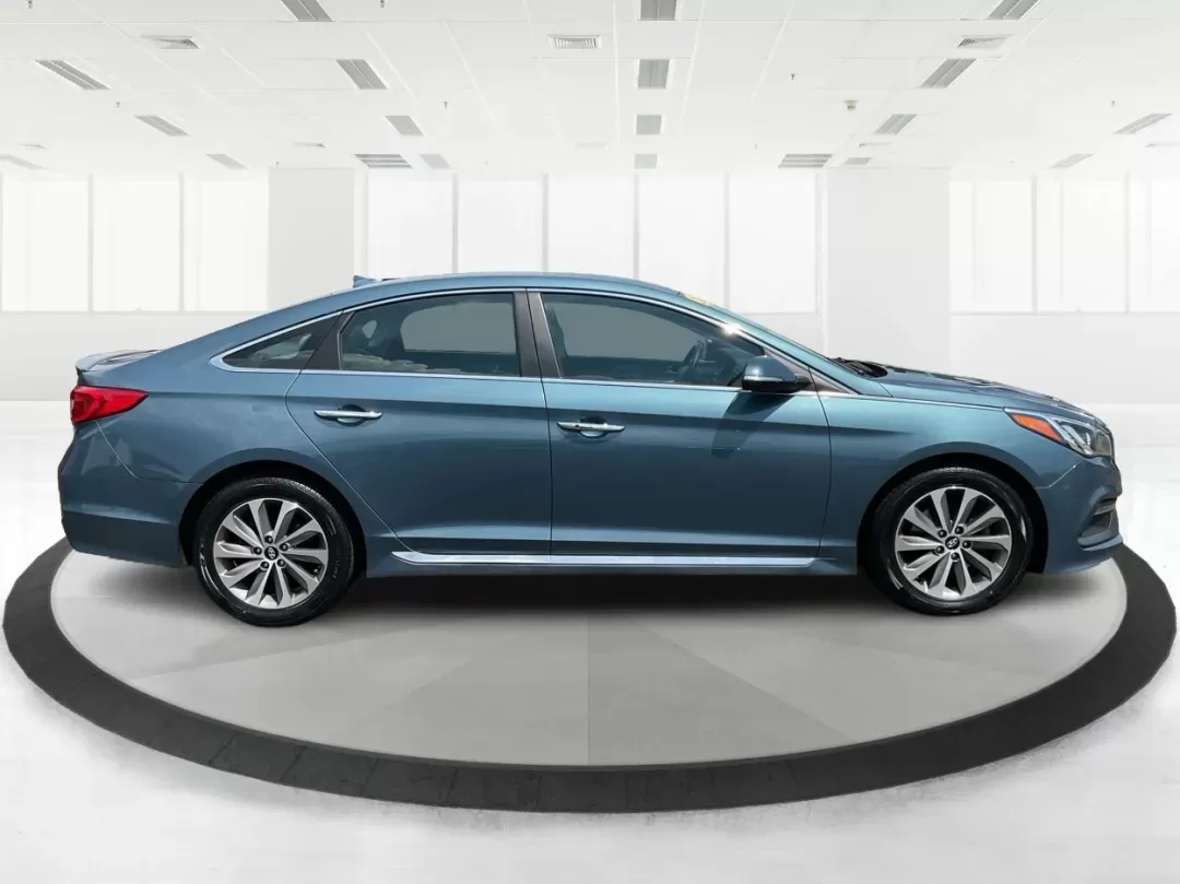 2015 Hyundai Sonata Sport (5NPE34AF2FH) with an 2.4L I-4 gasoline direct injection engine, located at 401 Woodman Dr, Riverside, OH, 45431, (937) 908-9800, 39.760899, -84.123421 - Photo#1